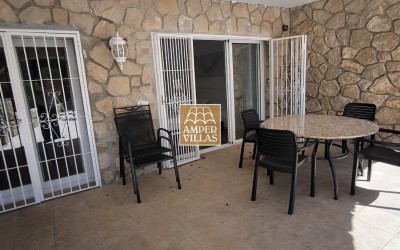 Beautiful and spacious Mediterranean villa with large terraces.
